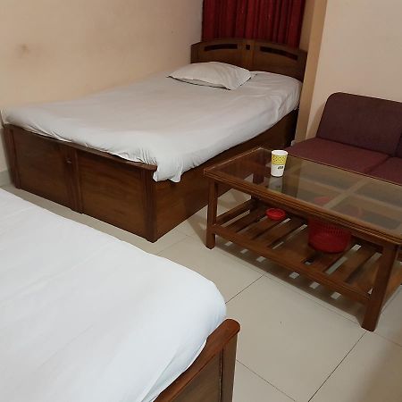 Hotel Diamond Park Dakhin Kattali Exterior photo