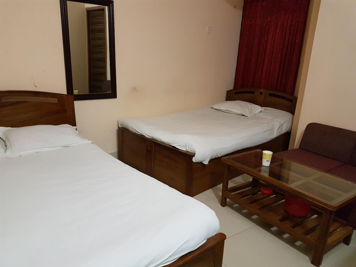 Hotel Diamond Park Dakhin Kattali Exterior photo