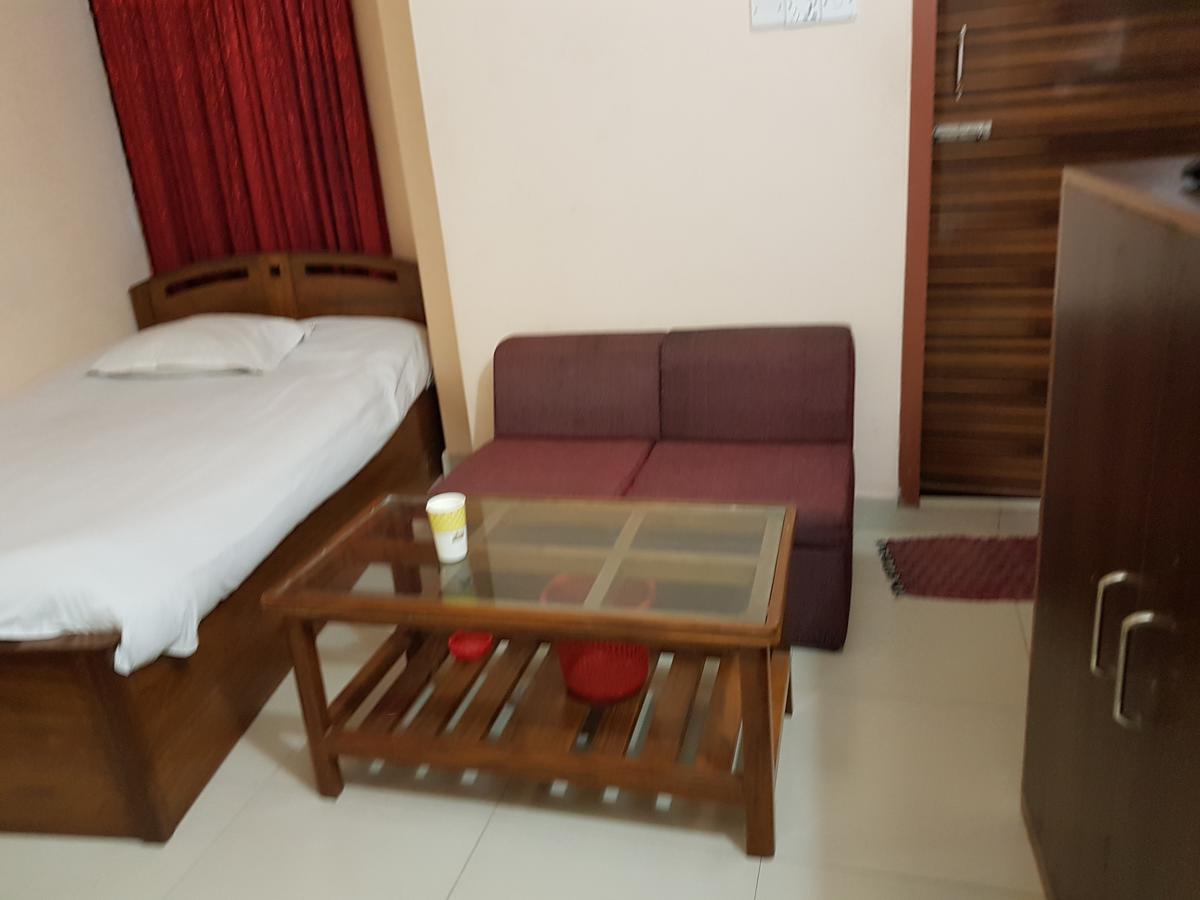 Hotel Diamond Park Dakhin Kattali Exterior photo